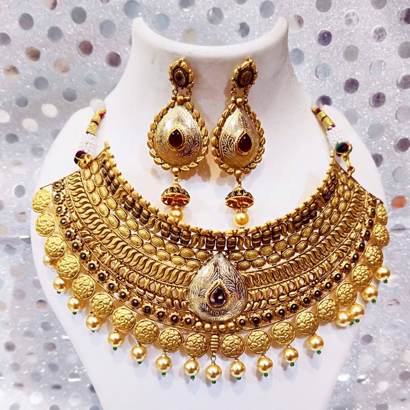 Gold Neckla-